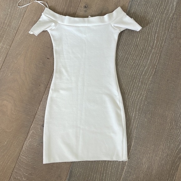 Zara White Dress - Picture 3 of 3